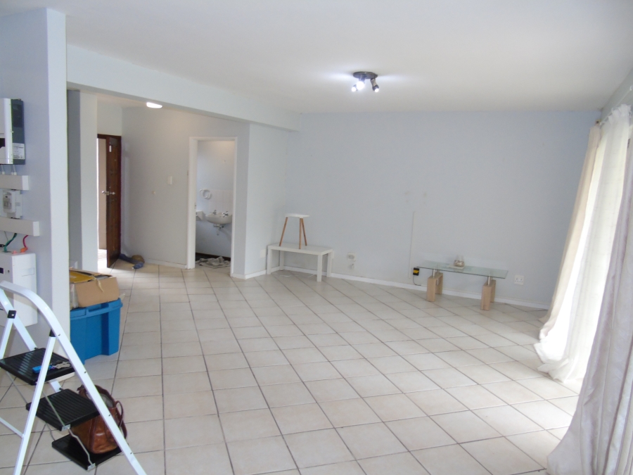 To Let 3 Bedroom Property for Rent in Nahoon Valley Park Eastern Cape